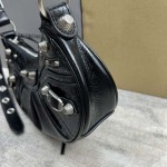 原版復刻人気新作 バレンシアガバッグ26X16X10CM C+工場★超厳選★入手困難な