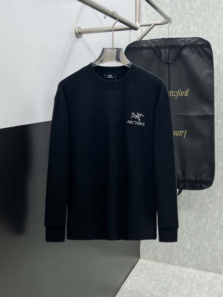 2026年10月26日入荷秋冬新作ARCTERYX長袖Tシャ...
