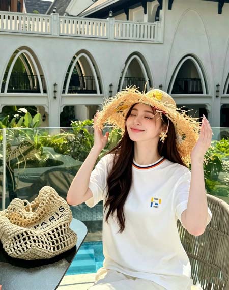 2026年10月26日入荷秋冬新作Fendi半袖Tシャツ高級...