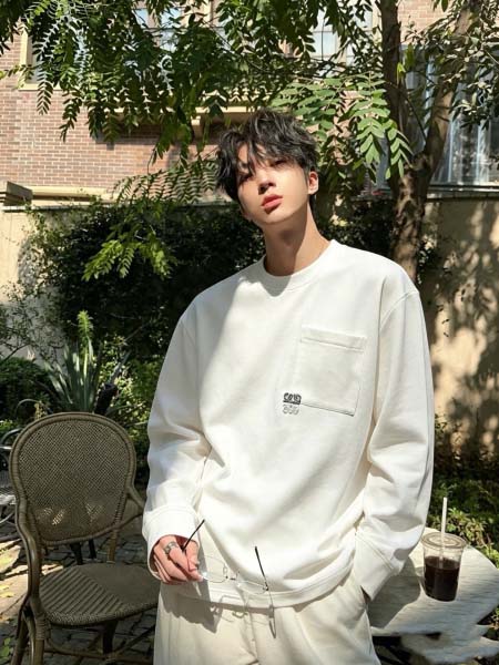 2026年10月26日入荷秋冬新作LOEWE長袖Tシャツ高級...