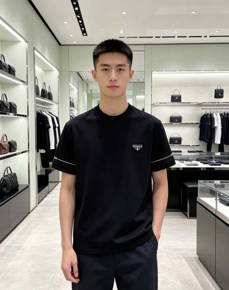 2026年10月26日入荷秋冬新作Prada半袖Tシャツ高級...