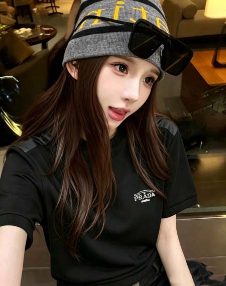 2026年10月26日入荷秋冬新作PRADA半袖Tシャツ高級...