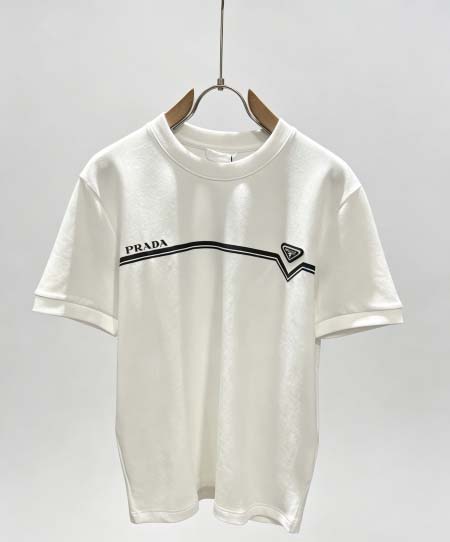 2026年10月26日入荷秋冬新作Prada半袖Tシャツ高級...