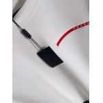 2026年10月26日入荷秋冬新作Prada半袖Tシャツ高級品超厳選★入手困難/誕生日プレゼント/LD工場