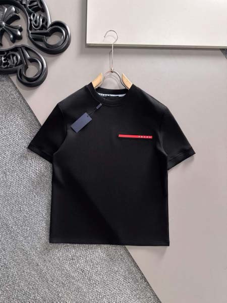 2026年10月26日入荷秋冬新作Prada半袖Tシャツ高級...