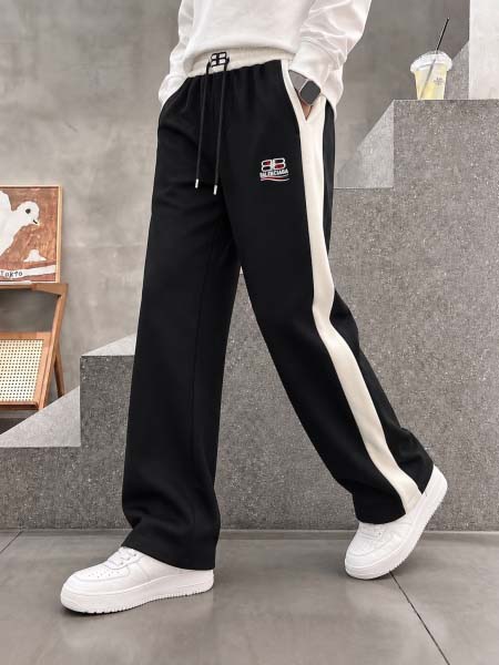 2026年10月27日入荷秋冬新作Balenciagaスラッ...
